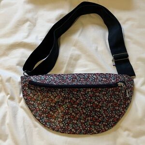 Crossbody bag